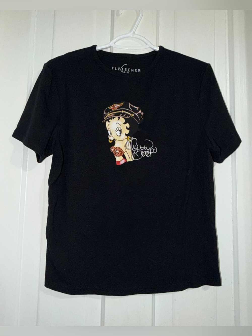 Women’s size XL shirt Studios Betty Boop Black Graphic Tee